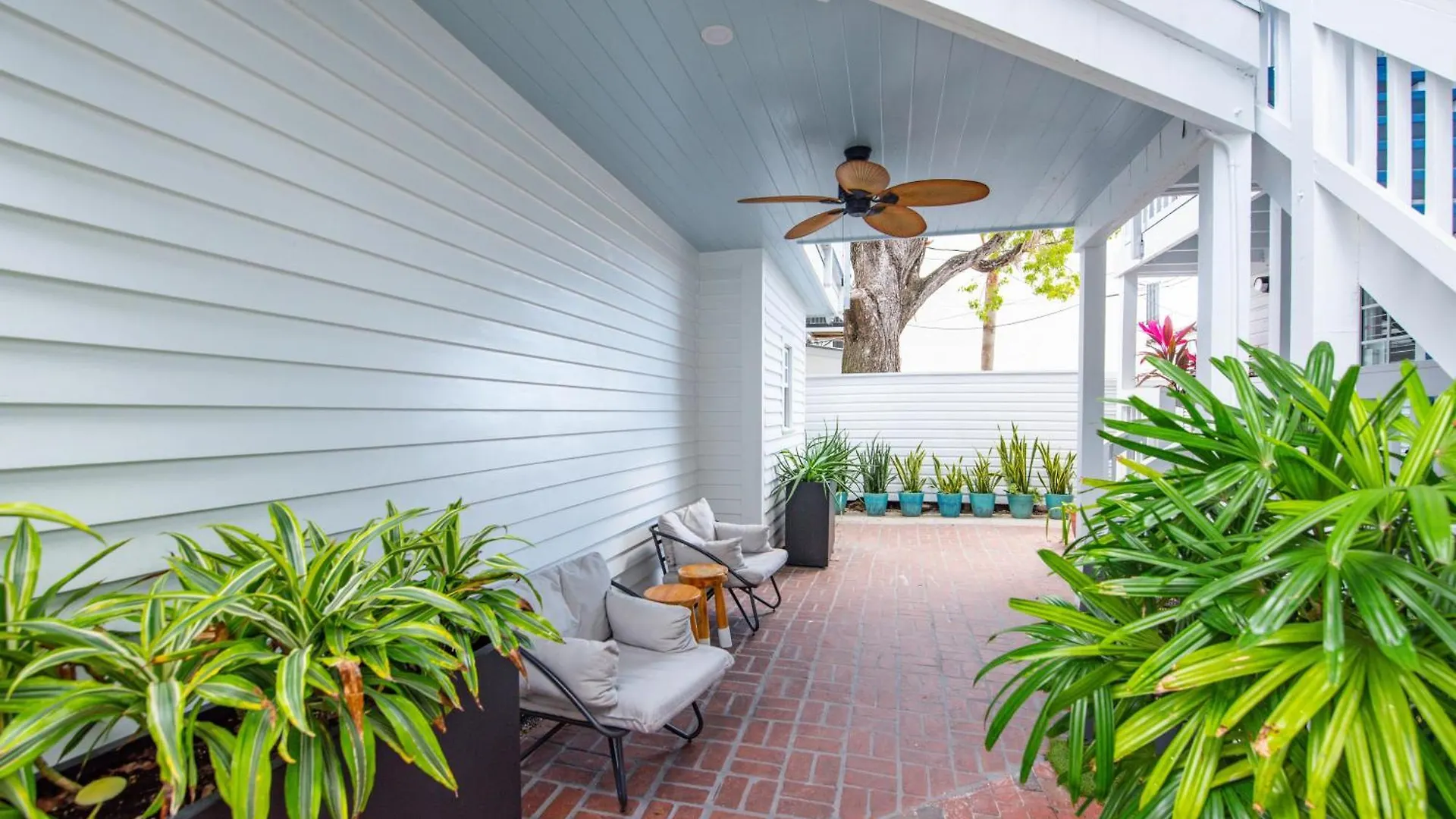 Apartment Underwater Cabana At Custom House Inn Key West United States