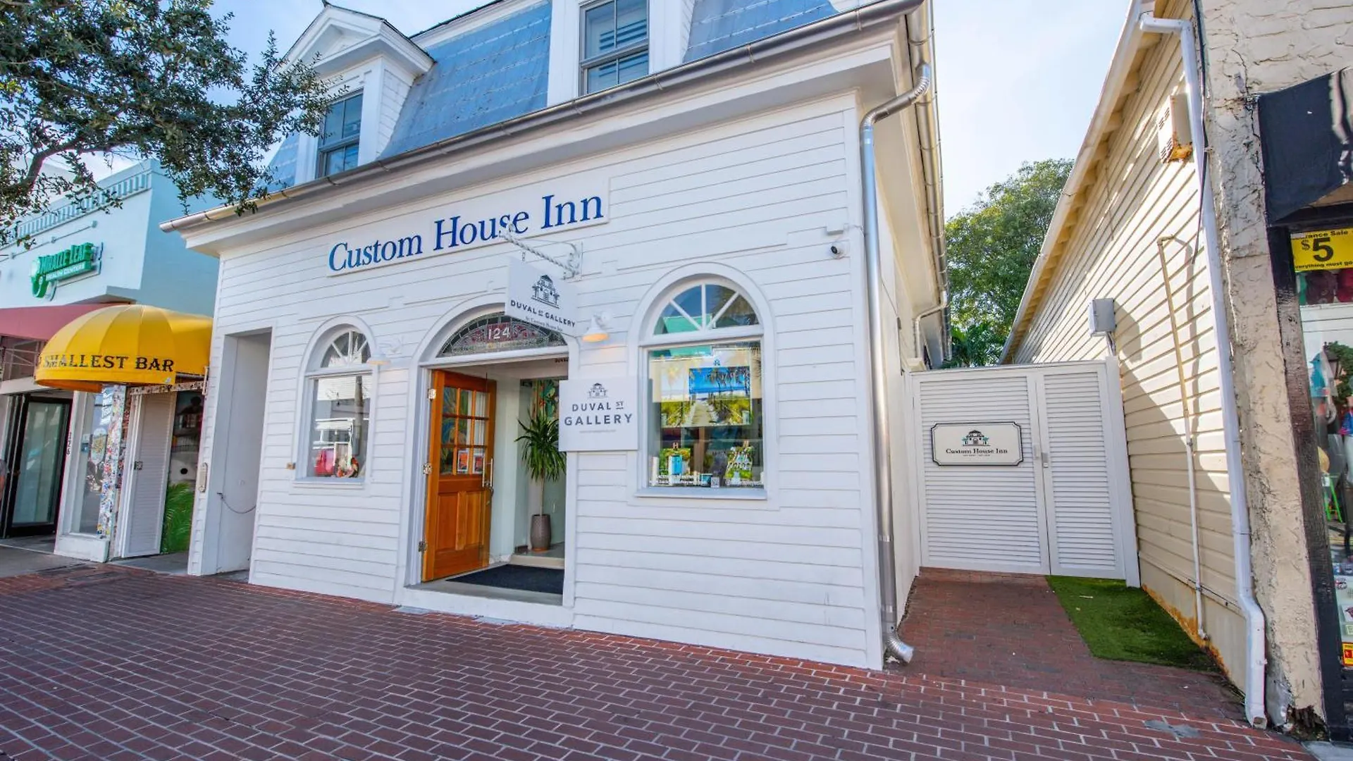 Underwater Cabana At Custom House Inn Key West