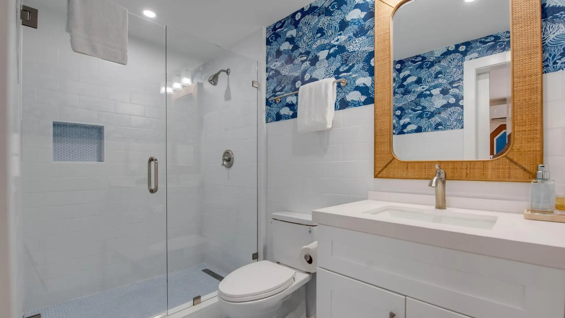 Underwater Cabana At Custom House Inn Key West Apartment